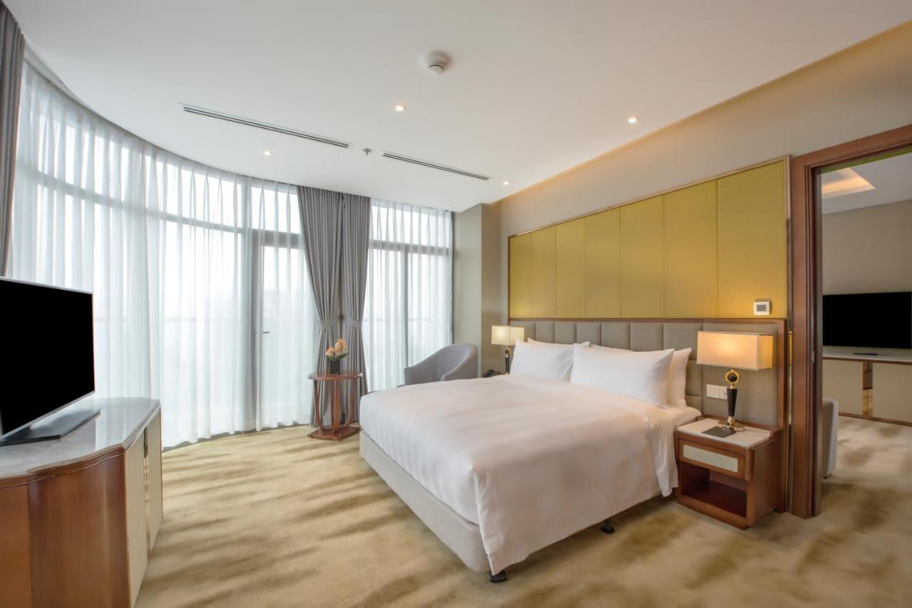 Suite Deluxe Có Giường Cỡ King